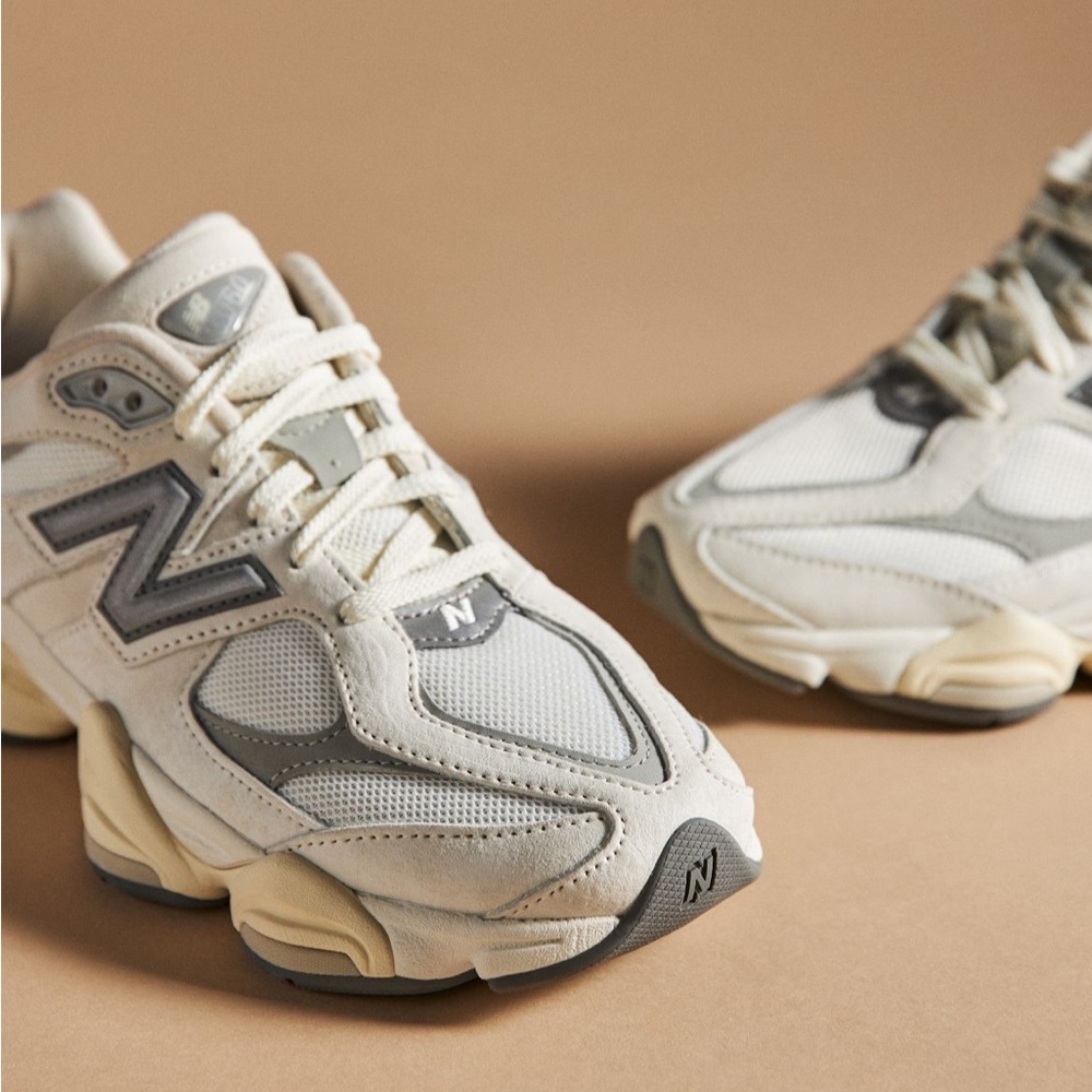 NEW BALANCE 9060 Sneakers in White / Silver
